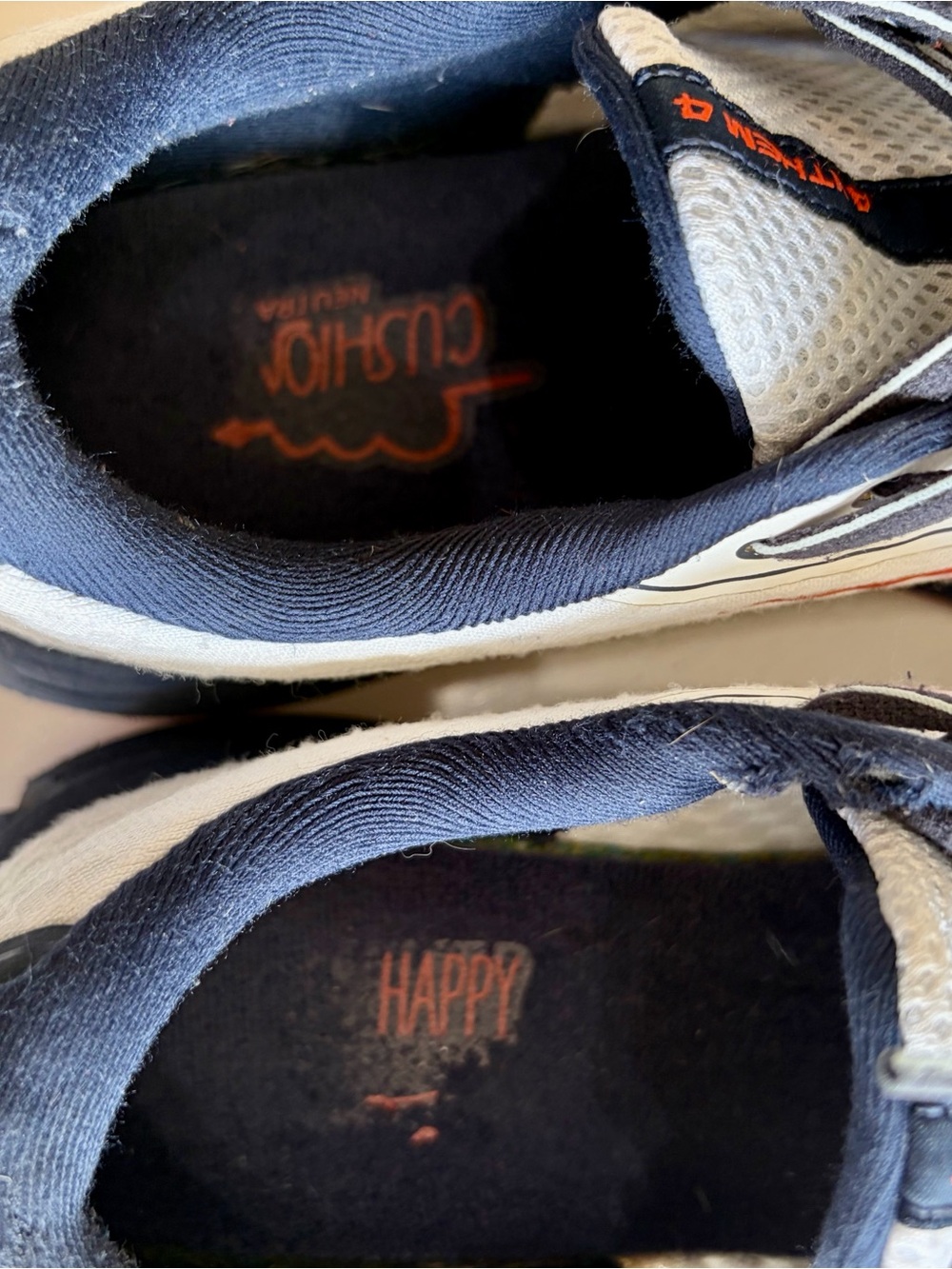 Brooks Men's Light Grey & Orange Lightweight Running Shoes - Picture 4 of 16
